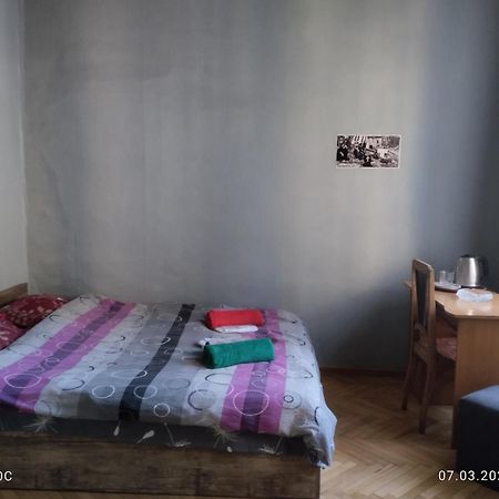 Eka'S Apartment On Marjanishvili Tbilisi Eksteriør bilde