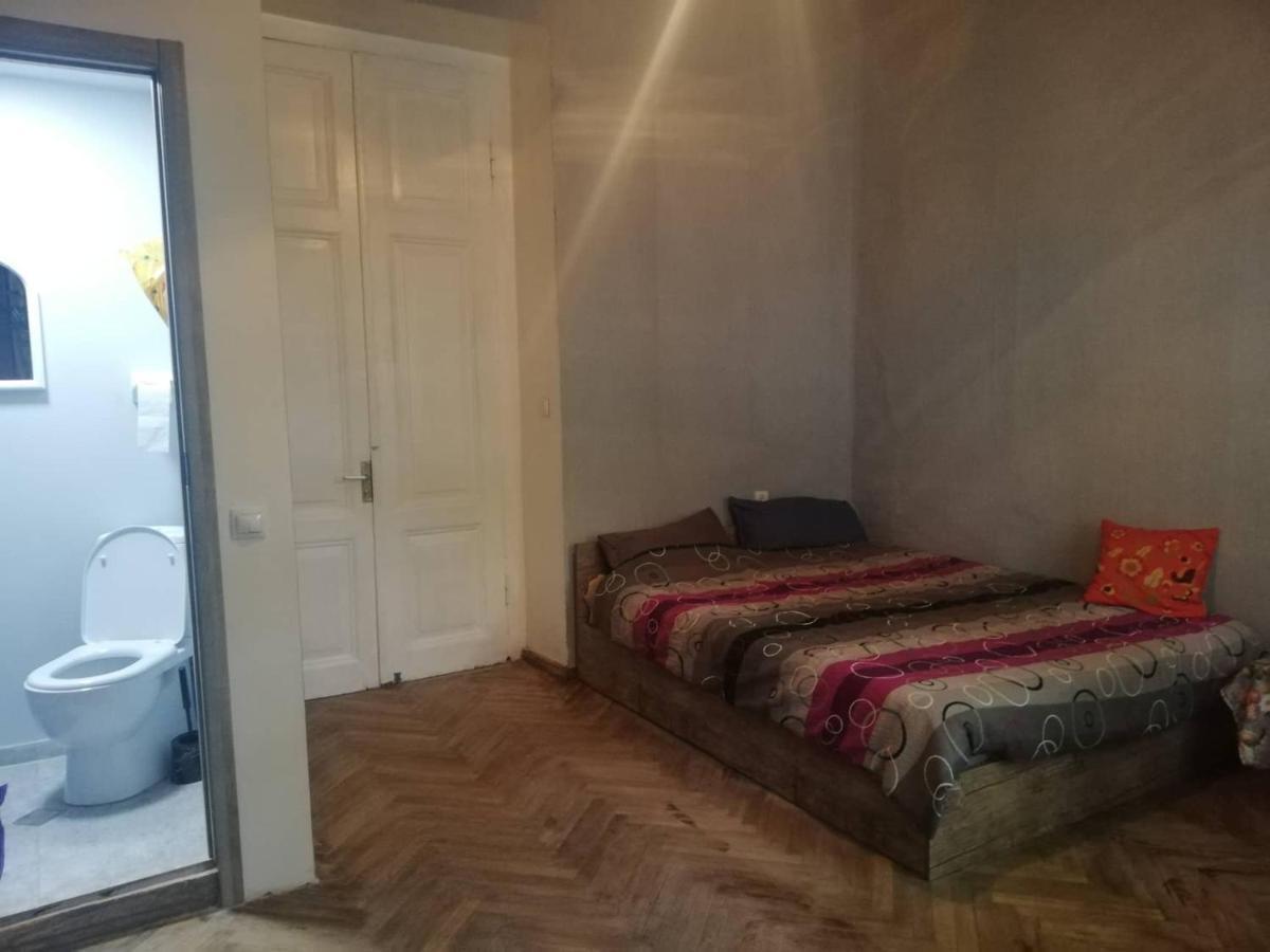 Eka'S Apartment On Marjanishvili Tbilisi Eksteriør bilde